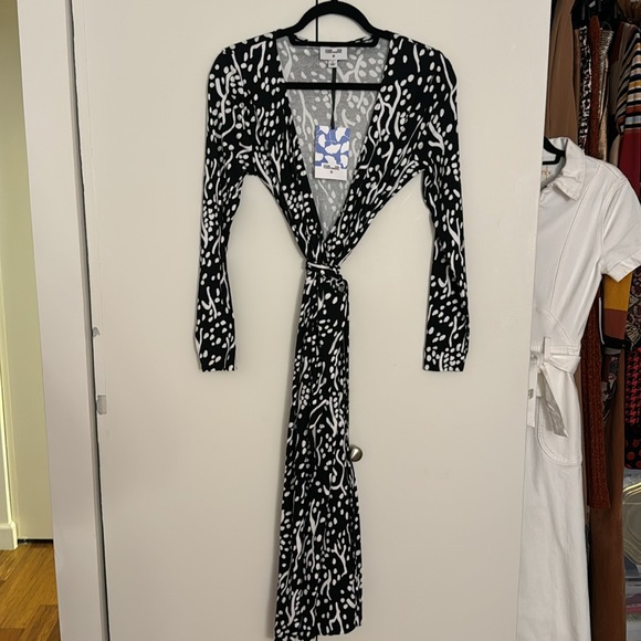 NWT DVF for Target Wrap Dress - Picture 4 of 8